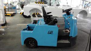  Blue Baggage Towing Tractor Carbon Steel Material With Lead Acid Battery Manufactures