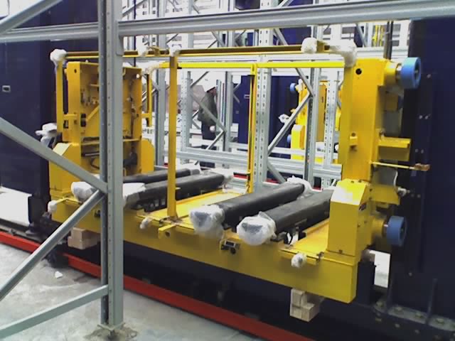 Space Saving ASRS Systems Automated Single Column Stacker Crane Max 5T Capacity