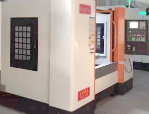  High Geometrical Horizontal CNC Milling Machine 0.012mm Positioning Accuracy Manufactures