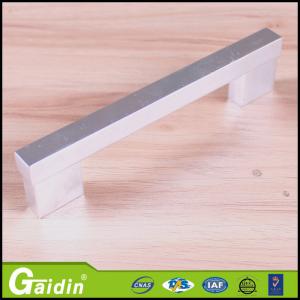 China Kitchen cabinet accessories 2016 furniture handle with different size on sale