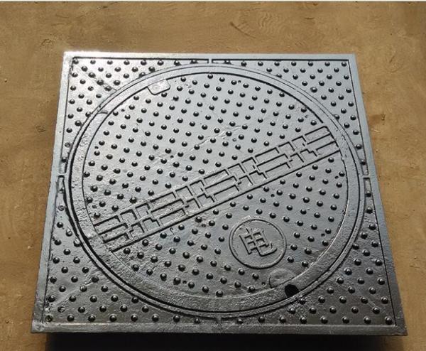 Quality Single Seal with Closed Keyways Ductile Iron Manhole Cover Frame Medium Duty 12.5 Tonne Loading for sale