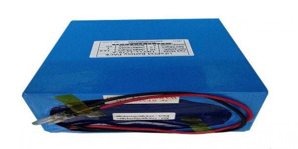 Quality 40AH Solar Lithium Batteries , 12V LiFePO4 Battery Pack For Street Light for sale