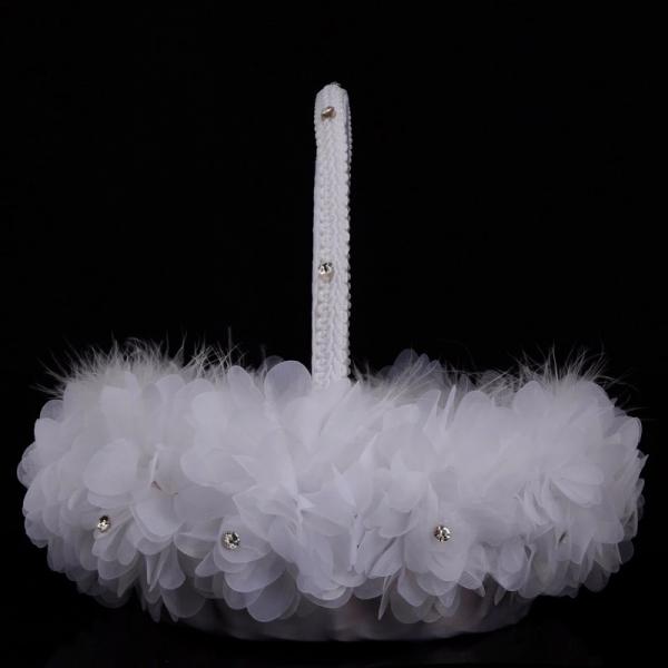 Quality Wedding basket ostrich feather hand-woven floral basket wedding bridesmaids scatter floral basket wedding accessories for sale