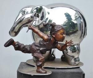 China Modern Outdoor Metal Figure Sculpture , Stainless Steel Animal Sculpture on sale