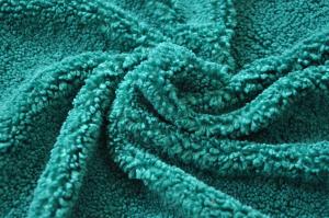  Green 100P Wool Warp Knitted Fabric With Good Longitudinal Stability Manufactures