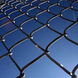 China PVC coated chain link fencing for sale high quality galvanized diamond football fence used factory sale chain link fence on sale