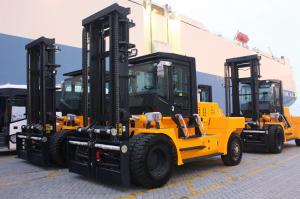  High Efficiency Diesel Forklift Truck Yellow Color Variable Speed Control Manufactures