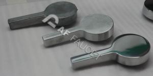 China Zinc Alloy Taps and Bathroom Wall Plates Polishing Machine on sale