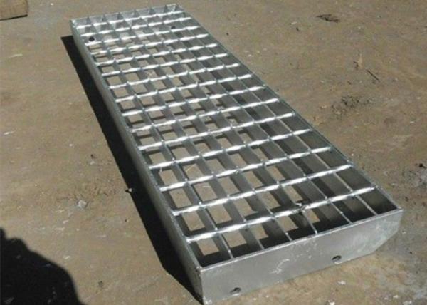 Quality Industrial Stainless Steel Ladder Treads T4 Type Corrosion Resistance for sale