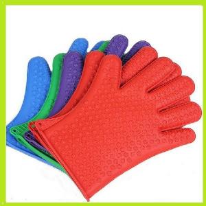  colorful silicone finger glove oven mitts heat resistance glove with small hearts Manufactures