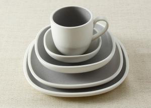  Glaze Round Ceramic Hotel Crockery Stoneware Dinner Set Manufactures