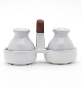 China Ceramic Condiment Container Cruet Set Ceramic Salt And Pepper Shakers Cruet on sale